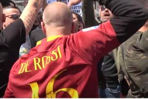 Proteste a Trigoria