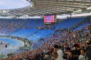 Immagine curva sud Roma