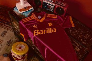 remake della maglia storica della Roma