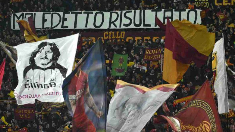 striscione curva sud Roma