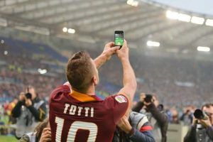 totti il selfie al derby